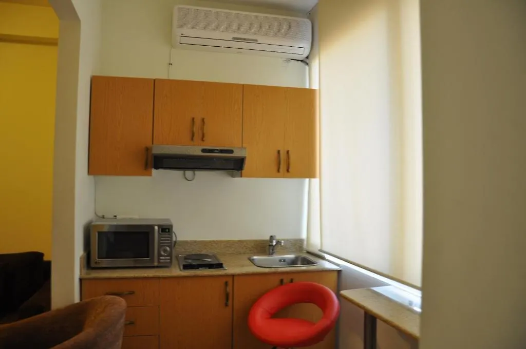 Bliss 3000 Furnished Studios Beirut 0*,