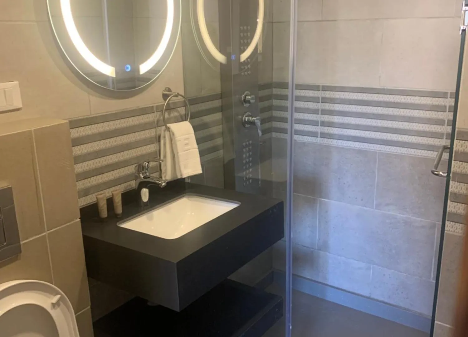 Bliss 3000 Furnished Studios Bejrút Apartmán